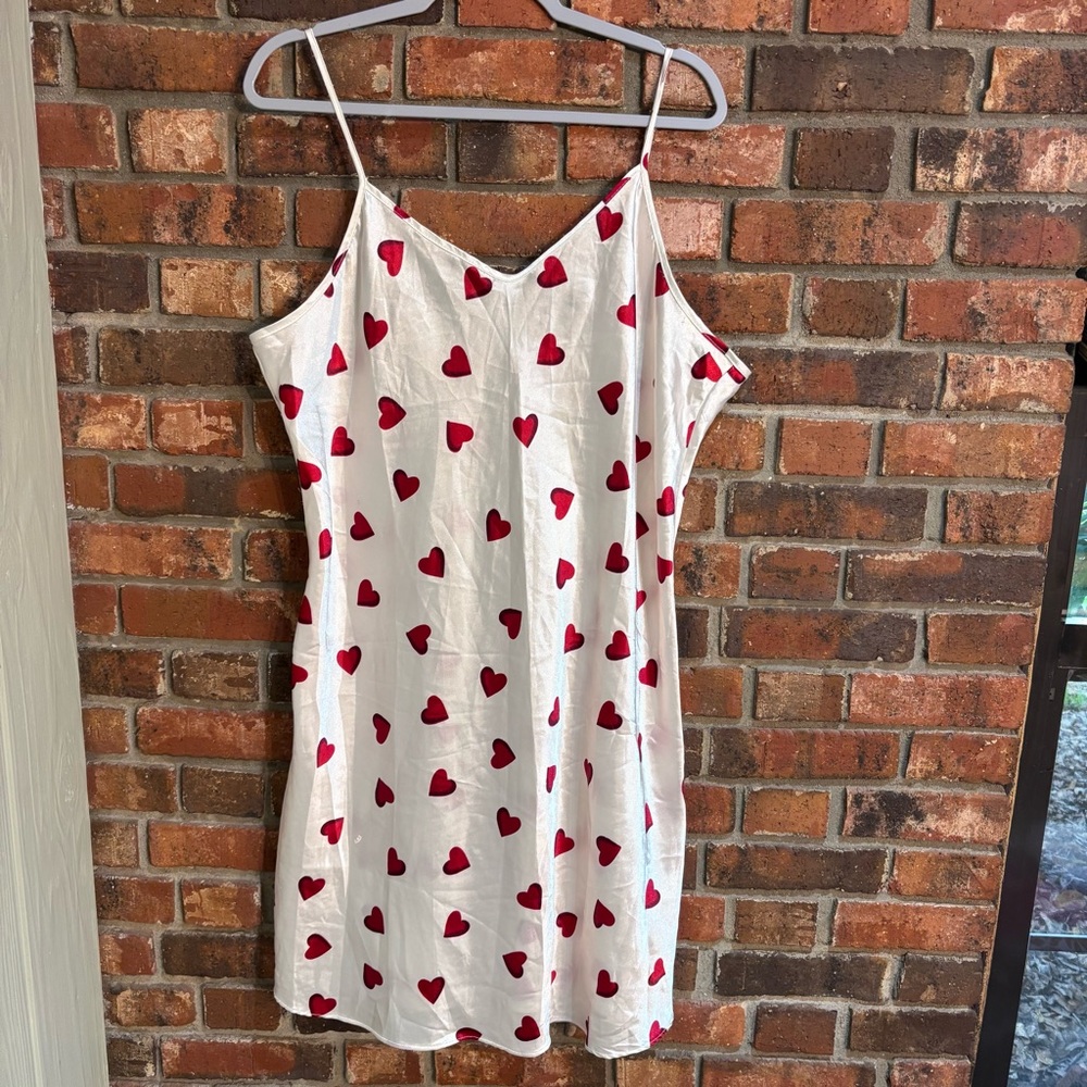 Check Me First womens hearts mini slip dress white/red 2X